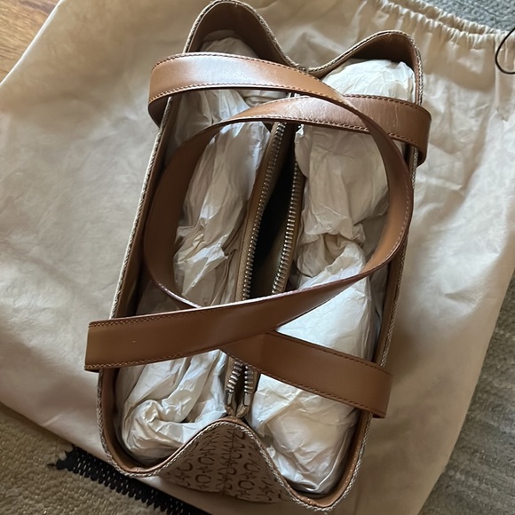 CELINE vintage logo shoulder bag tan leather - Picture 6 of 8